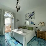 Teste Di Moro Villa
