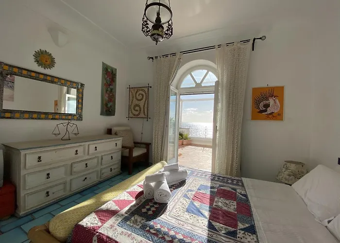 Teste Di Moro Villa